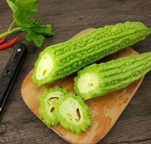 小三月吃瓜爆料是哪一集,揭秘热门剧集幕后真相